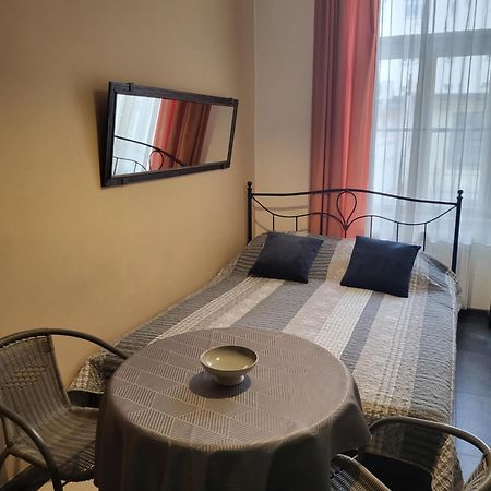 Pension Sunflower Praga Zewnętrze zdjęcie
