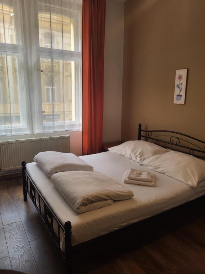 Pension Sunflower Praga Zewnętrze zdjęcie