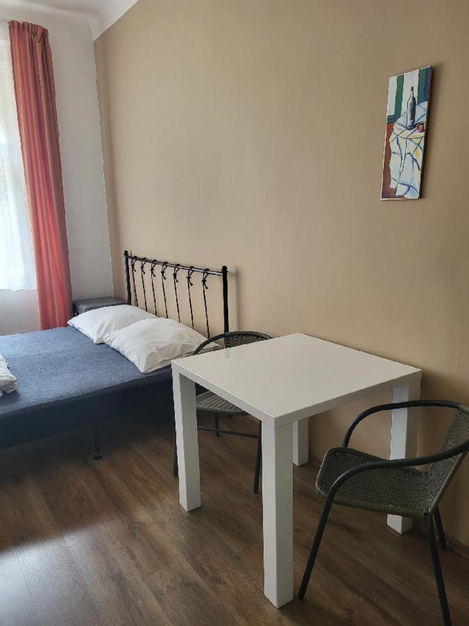 Pension Sunflower Praga Zewnętrze zdjęcie